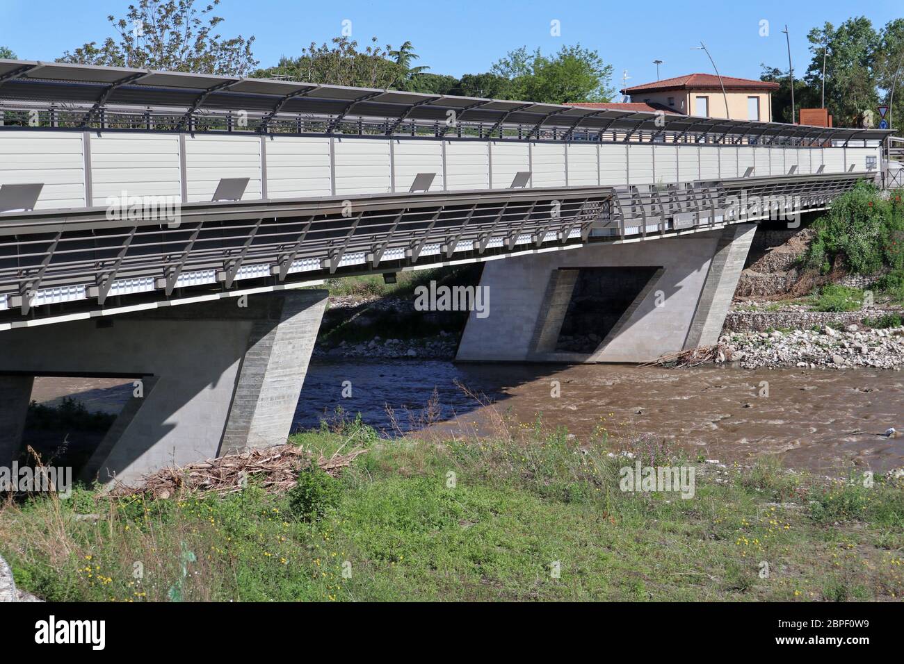 Benevento - Nuovo ponte sul fiume Sabato Stock Photo