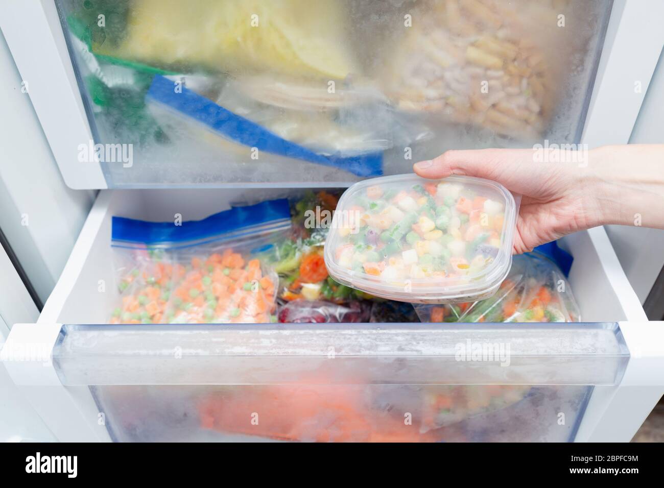 Food in freezer bags hi-res stock photography and images - Page 2 - Alamy