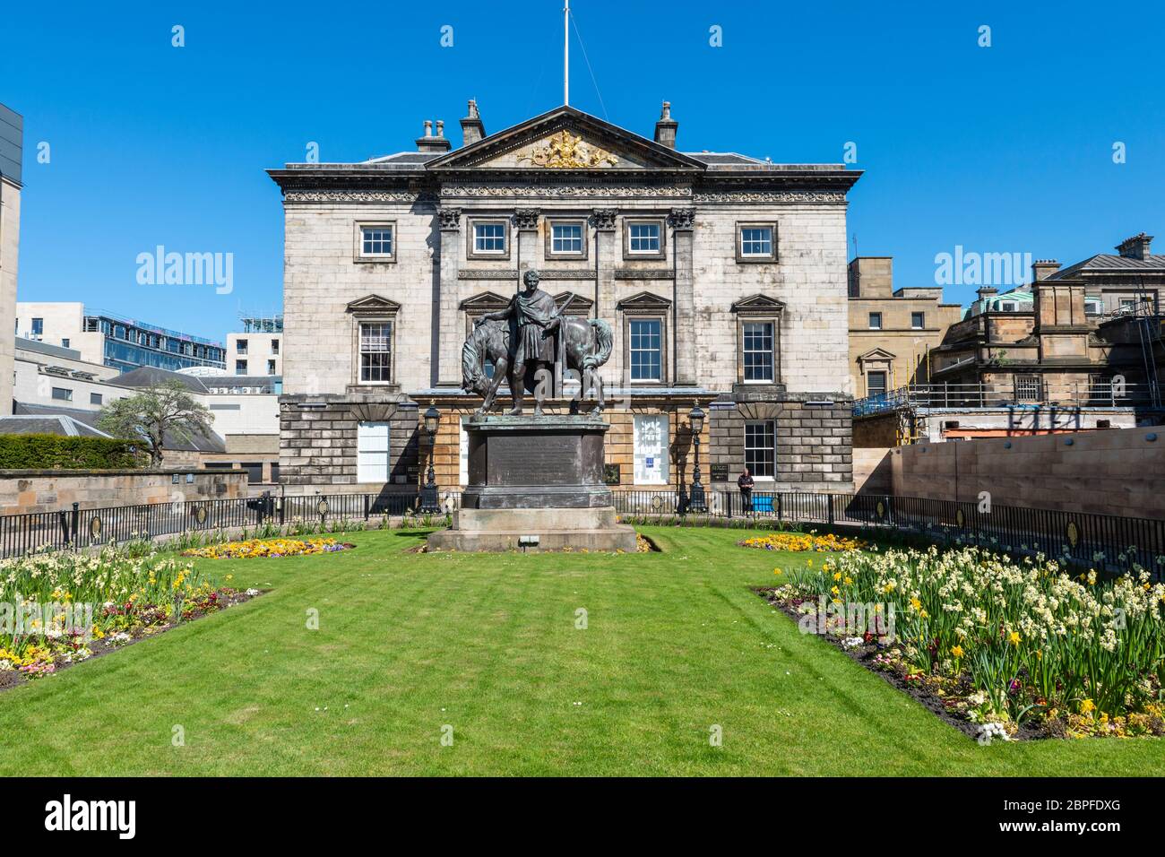Dundas House, Royal Bank of Scotland head office, with statue of John