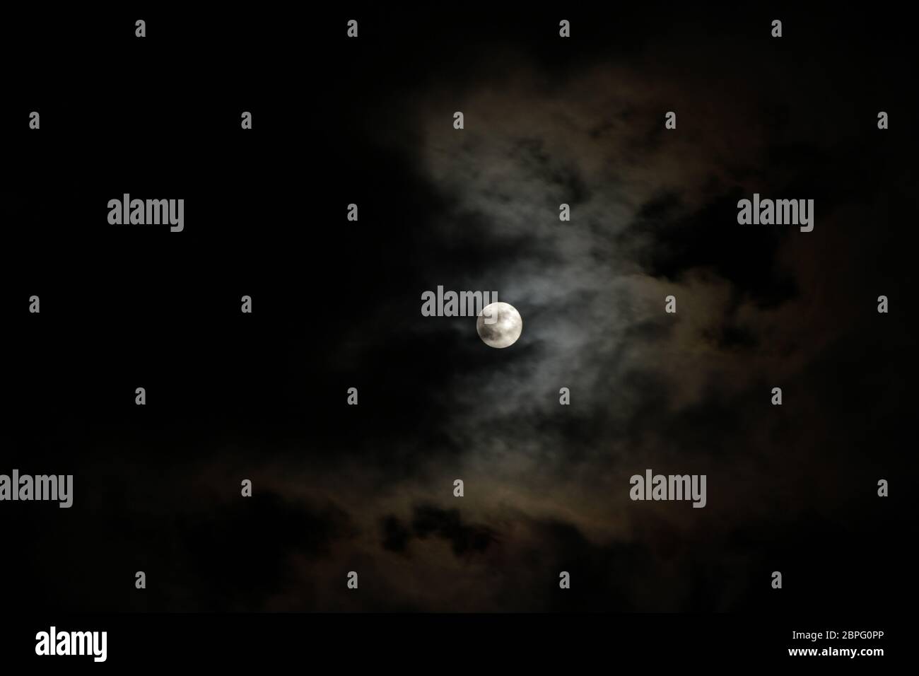 full moon at night sky Stock Photo - Alamy