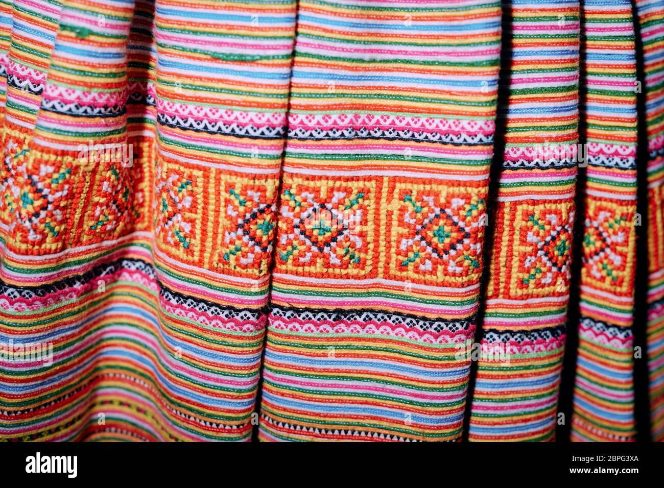 Fabric textile geometric vietnam hi-res stock photography and images ...
