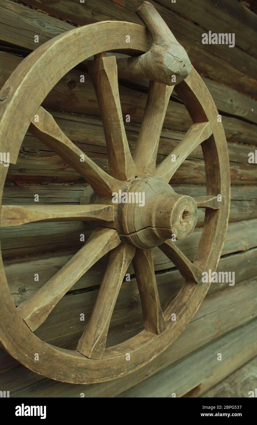 Wooden Cartwheel Hi Res Stock Photography And Images Alamy