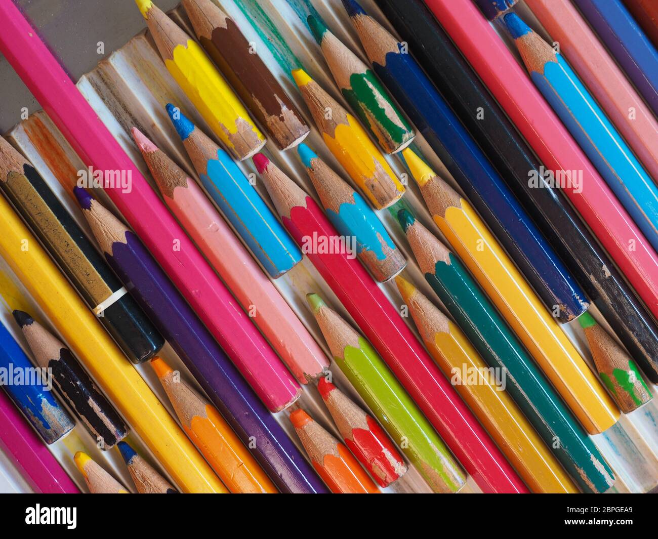 F Many Color Pencils different colors hi-res stock photography and images - Alamy