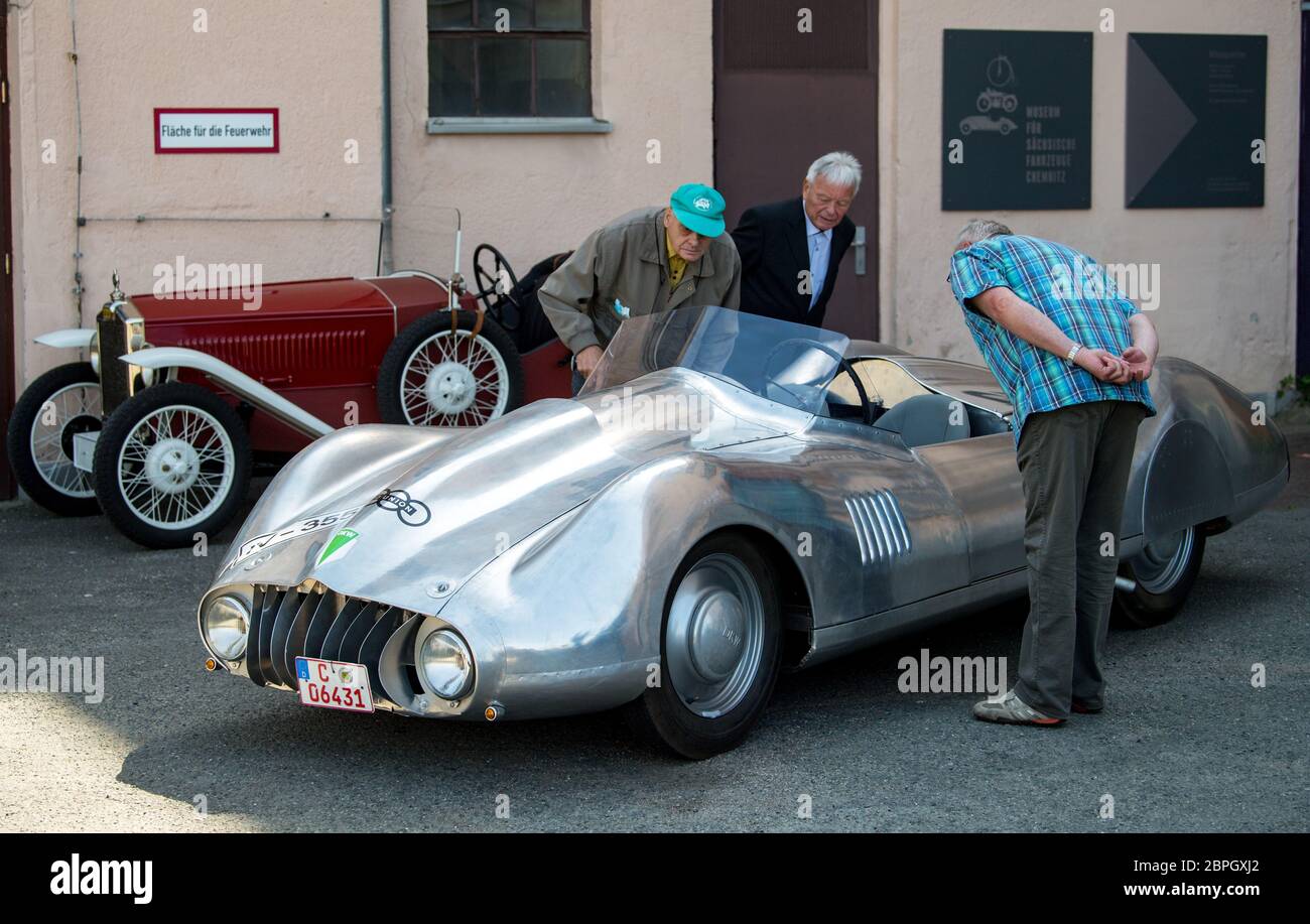 19 May 2020, Saxony, Chemnitz: The last and brand-new DKW F9 sports car is standing on a farm in Chemnitz and visitors can take a closer look at it. The vintage car collector and restorer Bach brought the vehicle to life after a drawing from 1940, which he had discovered by chance during research for an exhibition in the Museum of Saxon Vehicles. It was the sketch for the last sports car that DKW, at that time under the umbrella of Auto Union, wanted to build. The vehicle was originally to take part in the Berlin - Rome race in 1938, but the war prevented it from being produced. More than 75 y Stock Photo
