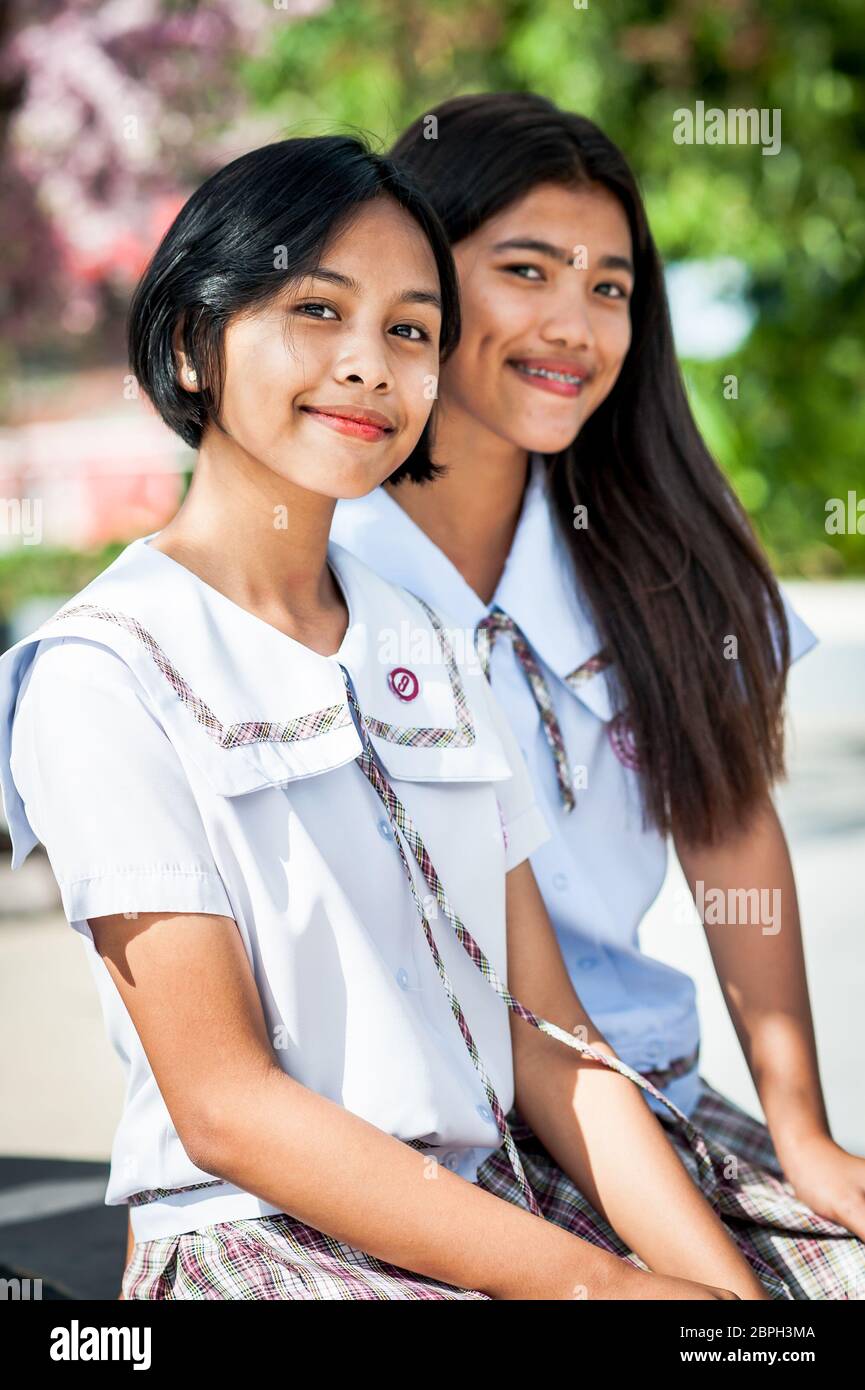 Philippines school girl hi-res stock photography and images - Alamy