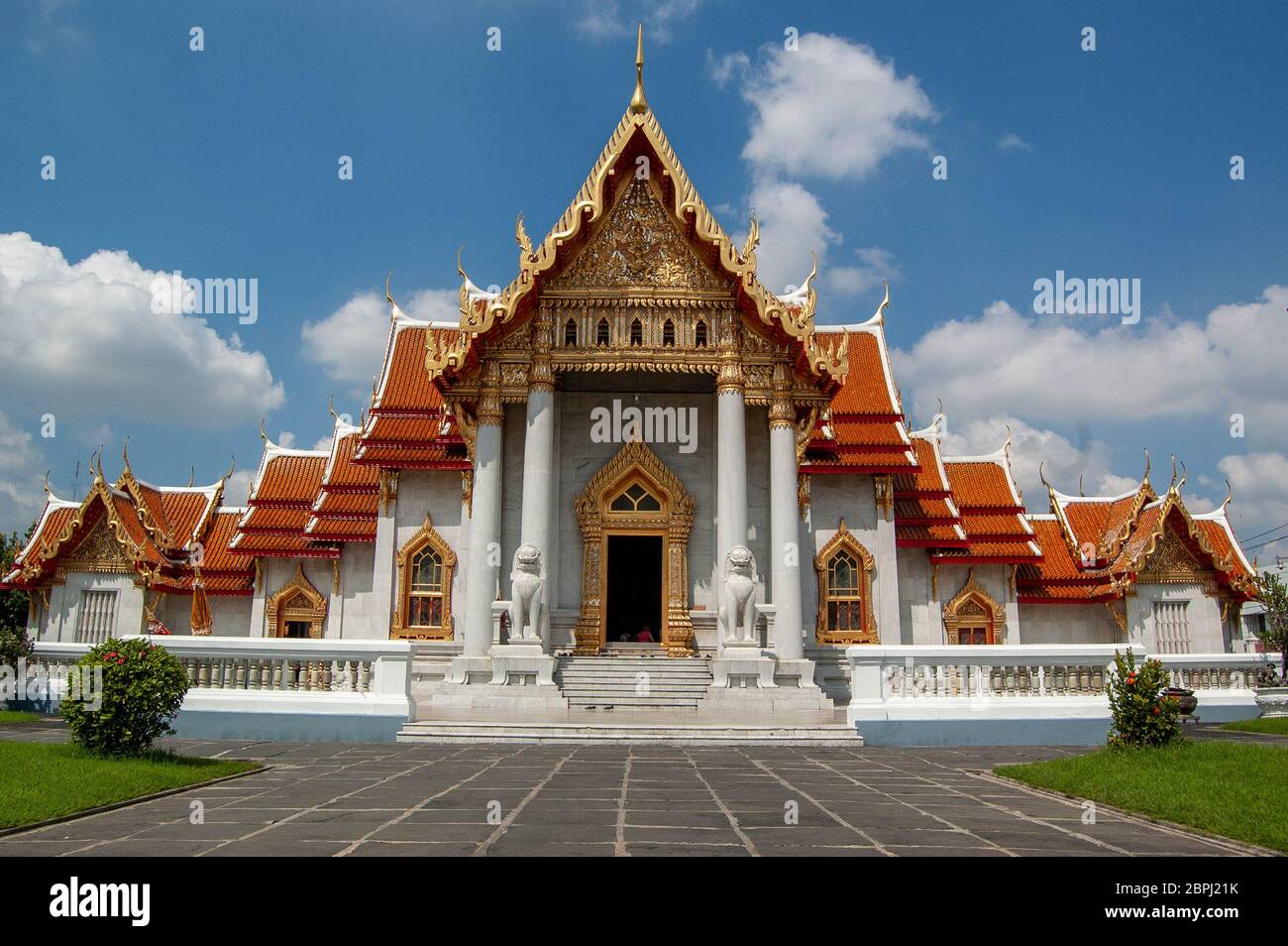 The Marble Temple in Bangkok Stock Photo - Alamy