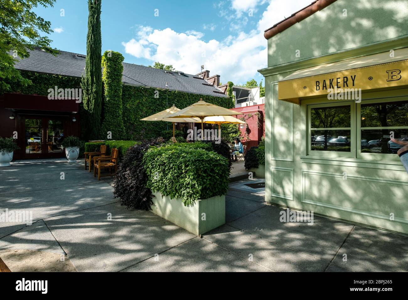 Streets of Yountville. Yountville is an incorporated town in Napa