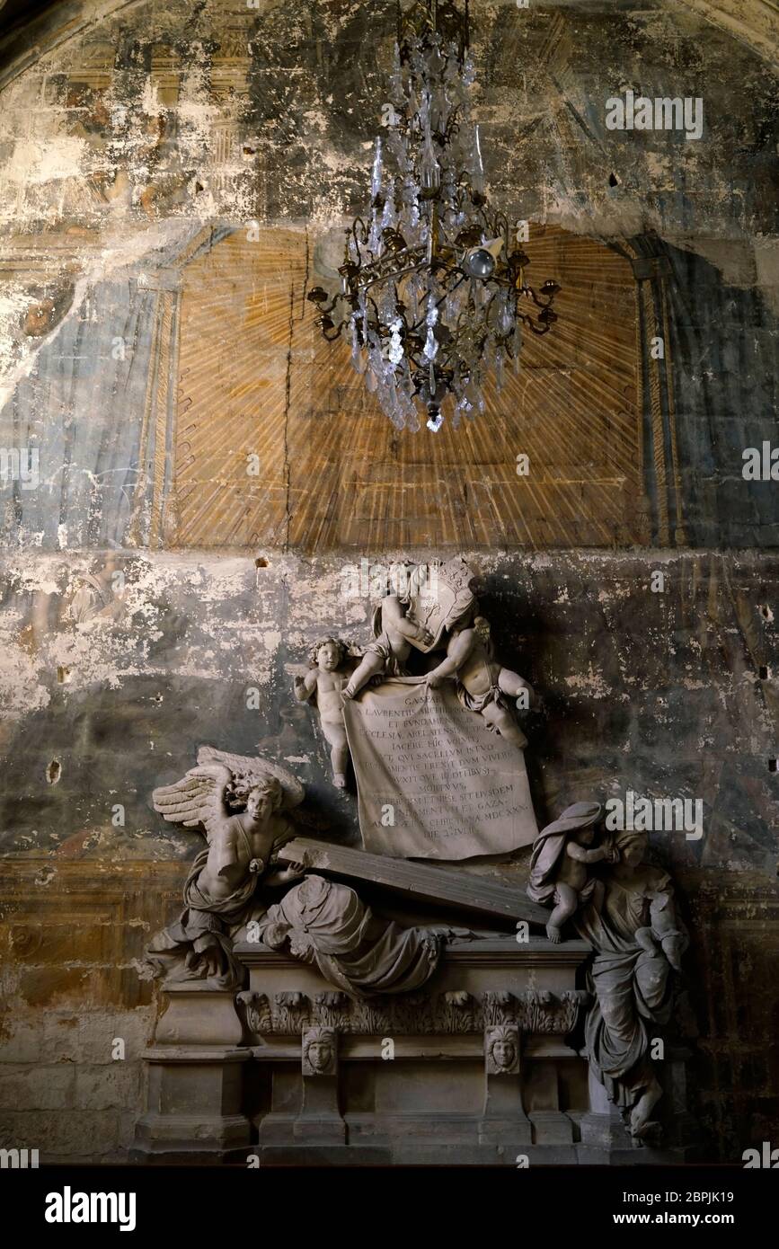The 17th century tomb of Archbishop Gaspard du Laurens inside of Church of St.Trophime in Place de la Republique.Arles.Bouches-du-Rhone.Alpes-Cote d'Azur.Fra Stock Photo