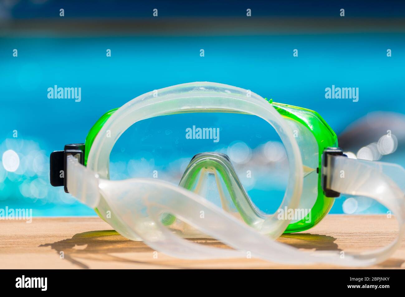 Snorkel mask woman hires stock photography and images Alamy