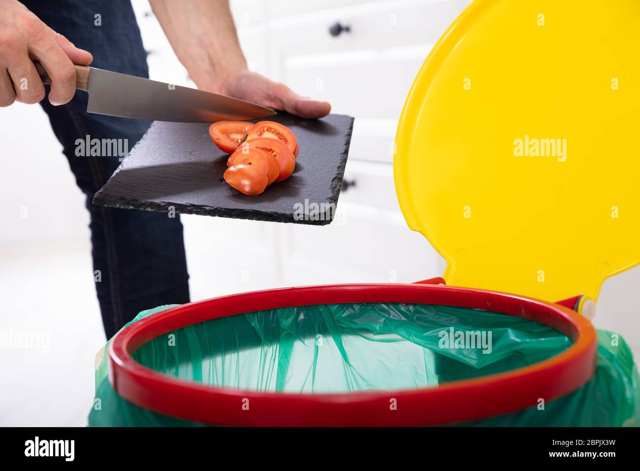 Throwing tomatoes hires stock photography and images Alamy
