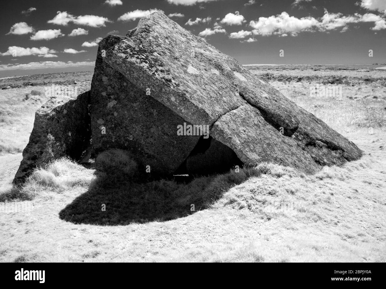 Zennor Quoit, Ancient Burial Mound or "Dolmen", Cornwall UK Stock Photo