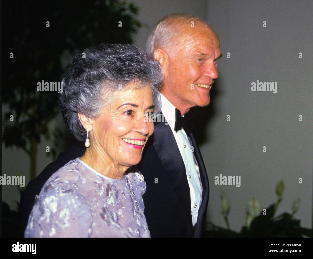 ***FILE PHOTO*** Annie Glenn, wife of John Glenn, Has Passed Away Of COVID-19 Complications. United States Senator John H. Glenn, Jr. (Democrat of Ohio) and his wife, Annie, arrive at the State Dinner in honor of Prime Minister Benazir Bhutto of Pakistan on June 6, 1989.Credit: Ron Sachs/CNP /MediaPunch Stock Photo