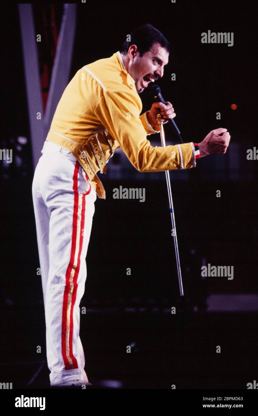 Page 2 Freddie Mercury High Resolution Stock Photography And Images Alamy