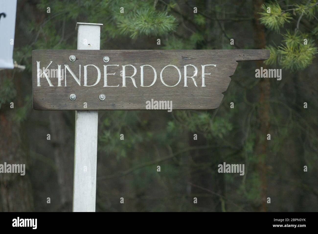 Kinderdorf hi-res stock photography and images - Alamy