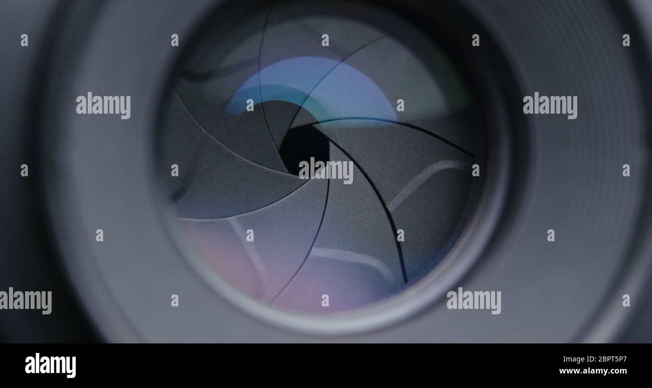 Changing Camera lens aperture Stock Photo Alamy