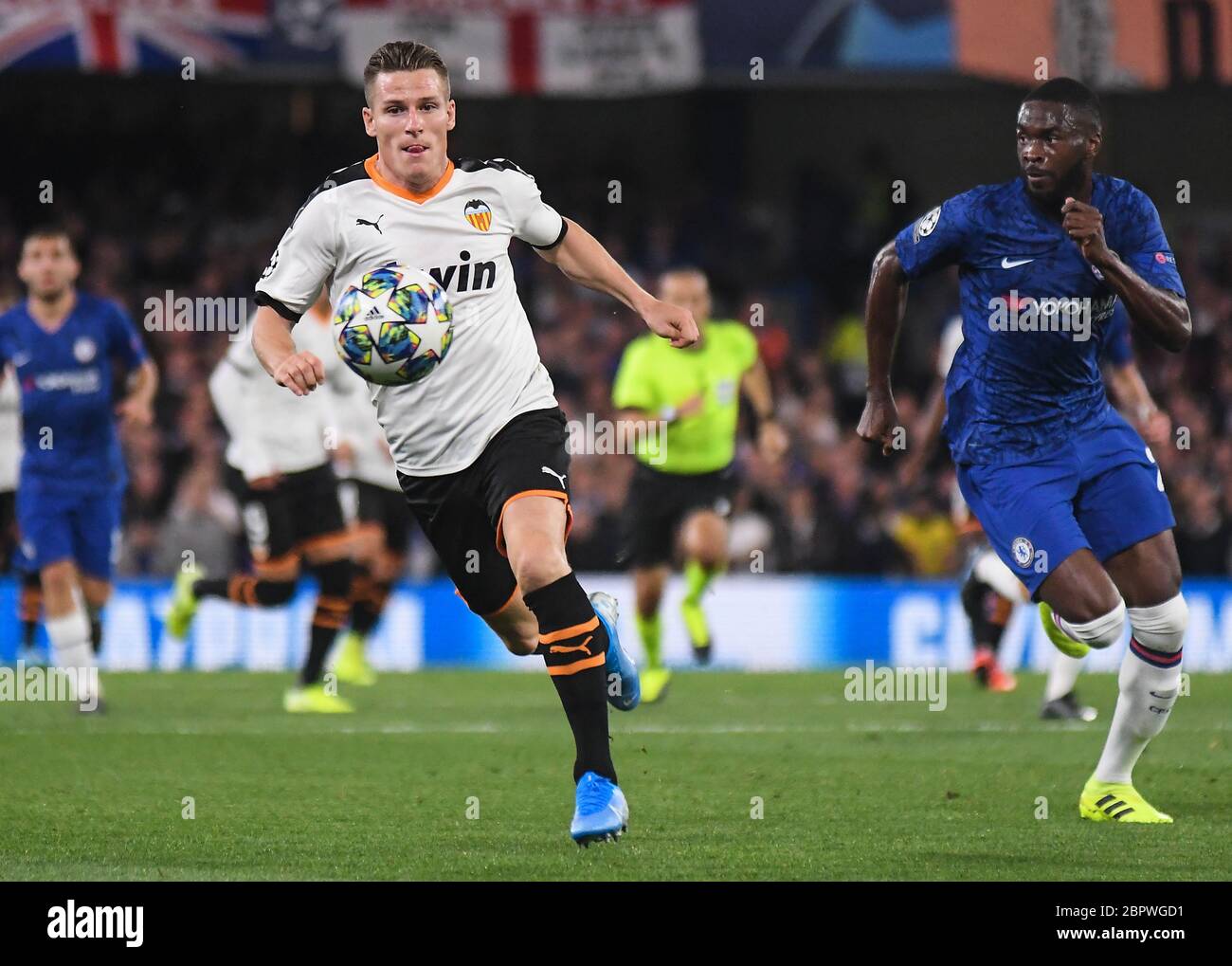 LONDON, ENGLAND - SEPTEMBER 17, 2019: Kevin Gameiro of Valencia (L) and Fikayo Tomori of Chelsea (R) pictured during the 2019/20 UEFA Champions League Group H game between Chelsea FC (England) and Valencia CF (Spain) at Stamford Bridge. Stock Photo