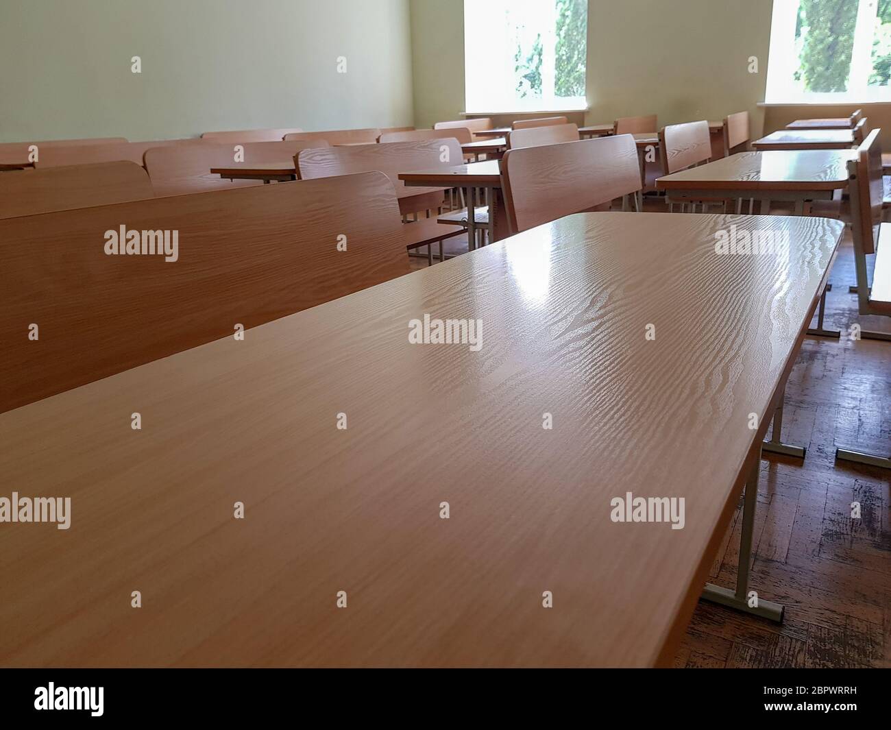 High school classroom empty chair hi-res stock photography and images ...