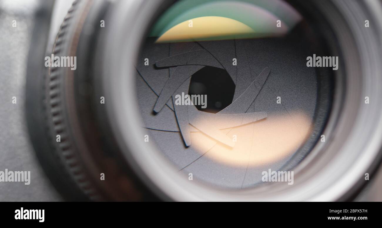 Adjusting aperture camera lens Stock Photo Alamy