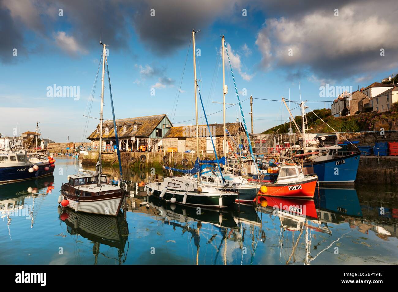 Afternoon light overlooking Mevagissey Harbour, Cornwall Stock Photo