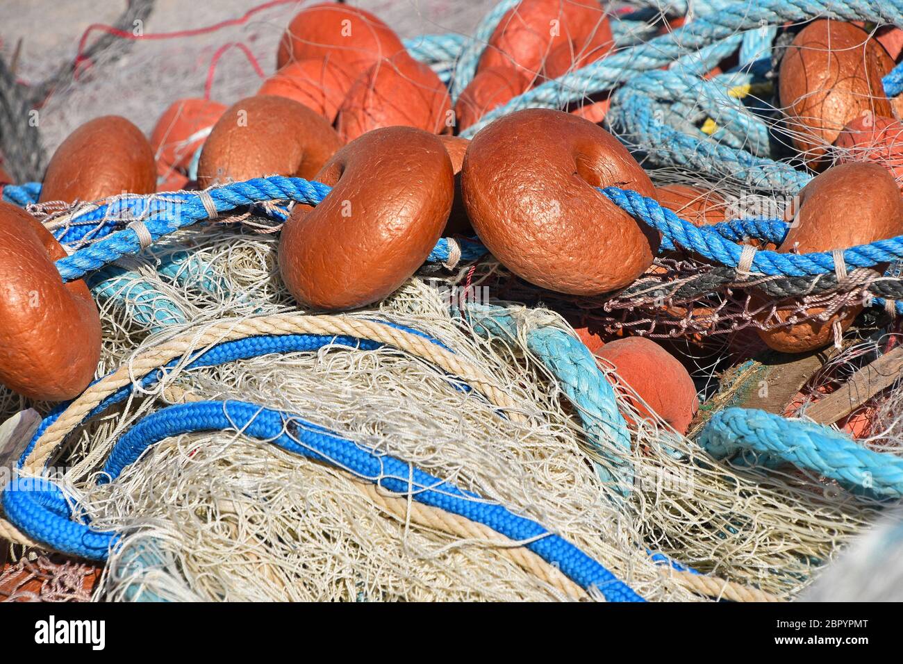 Cable ropes hi-res stock photography and images - Alamy