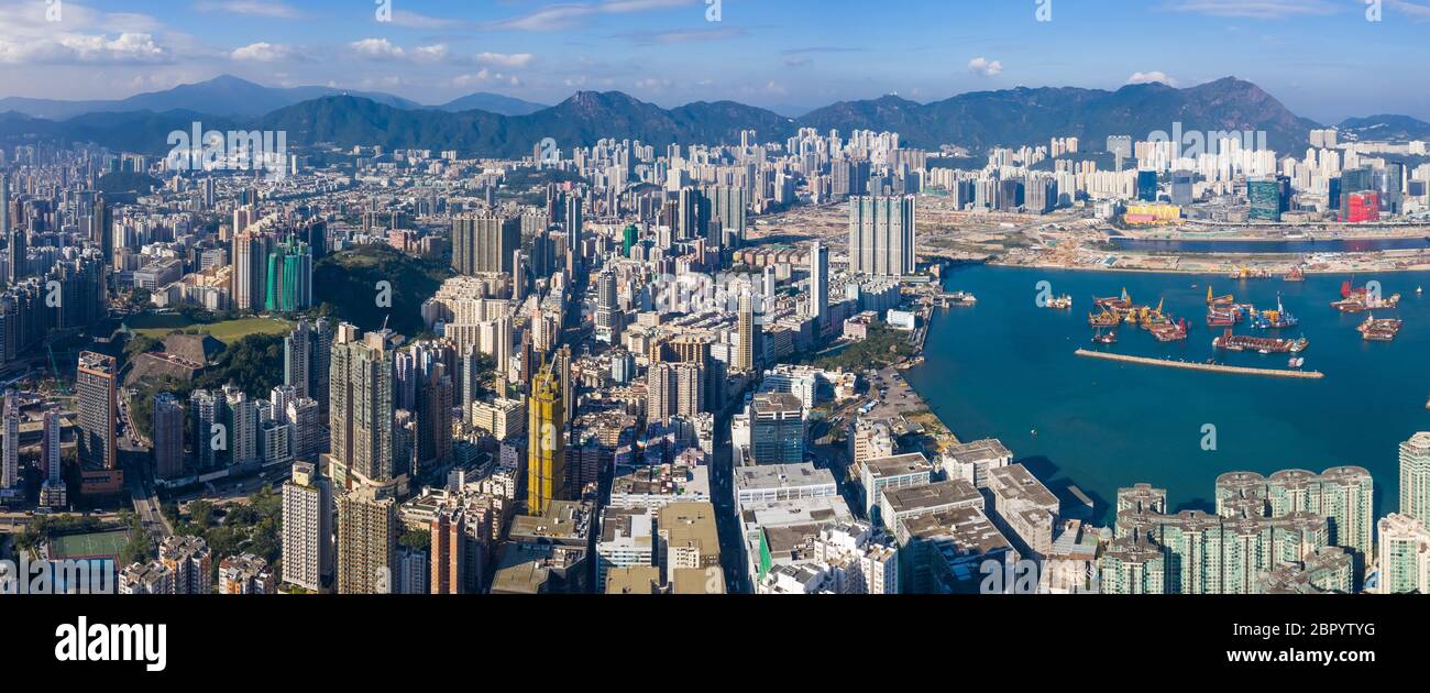 Hong kong cruise drone hi-res stock photography and images - Alamy