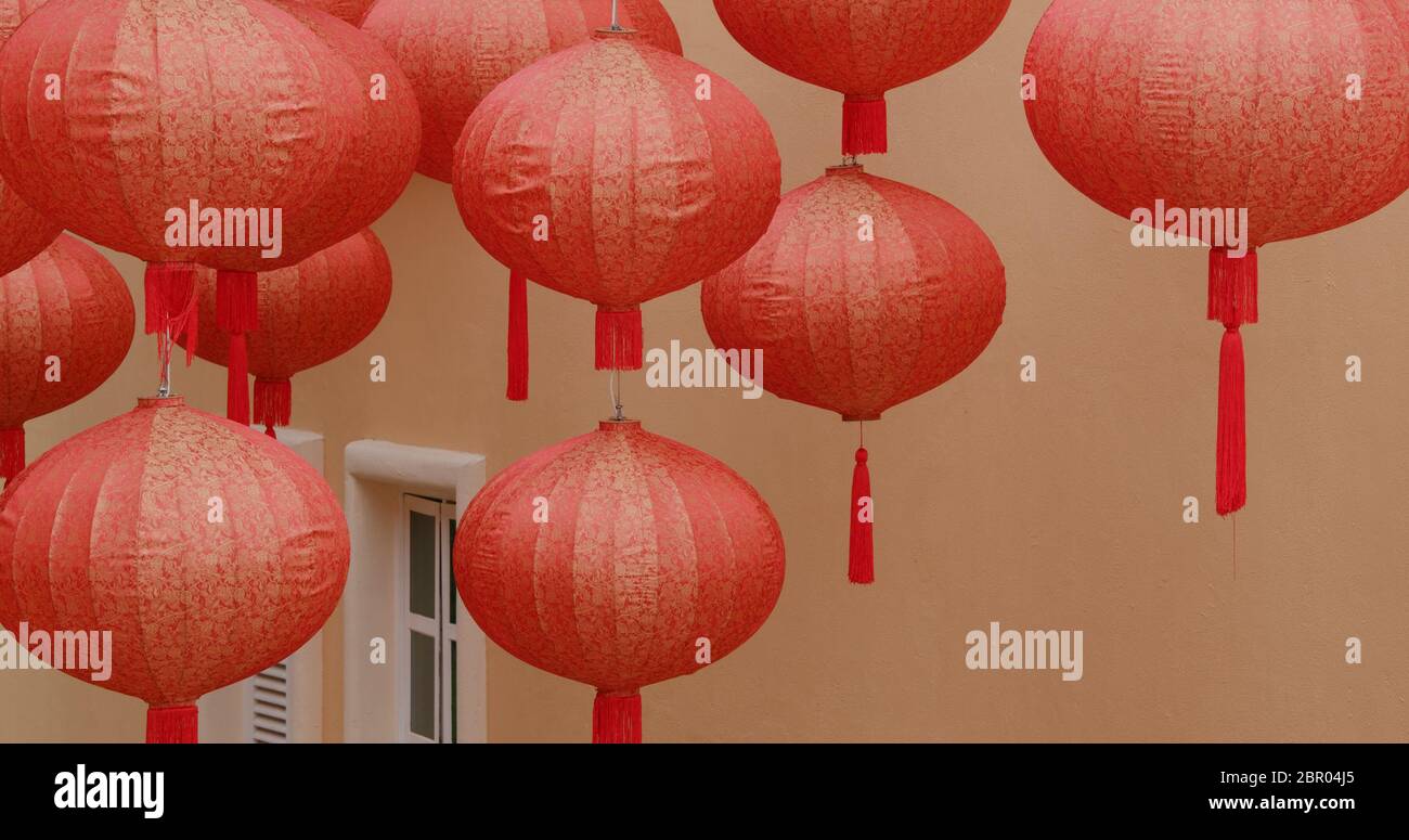 Traditional Chinese red lantern for lunar new year Stock Photo - Alamy
