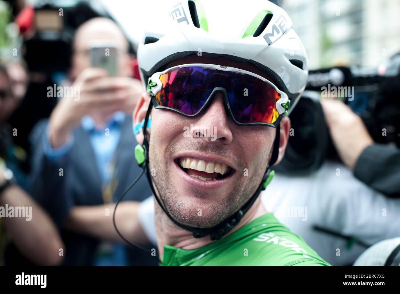 Sky cycling jersey hi-res stock photography and images - Page 3 - Alamy