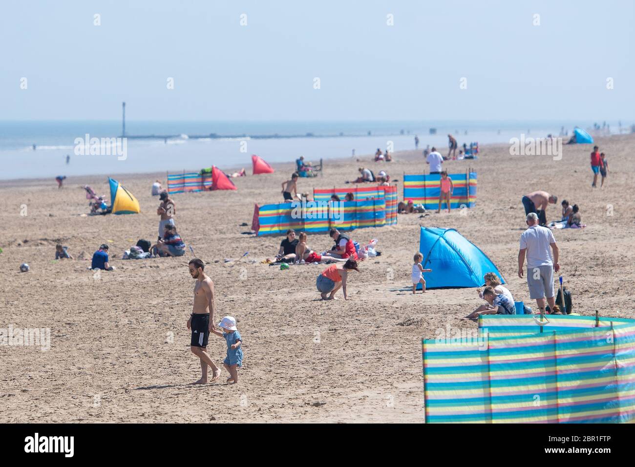 sunbathers-enjoy-the-hot-weather-at-mablethorpe-in-lincolnshire-as