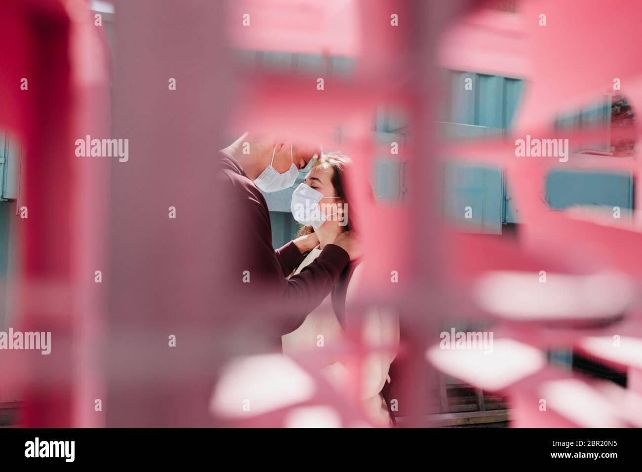 Couple in love medical masks hi-res stock photography and images - Alamy