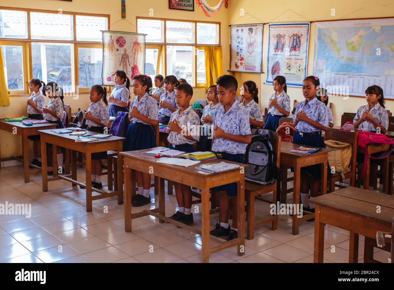Balinese School Children in Indonesia Stock Photo Alamy