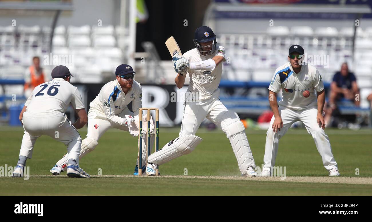 LEEDS, ENGLAND - Mark Wood of Durham during the LV County Championship match between Yorkshire and Durham at Headingley Cricket Ground, St Michaels Lane, Leeds on Wednesday 9th July 2014 (Credit: Mark Fletcher | MI News) Stock Photo