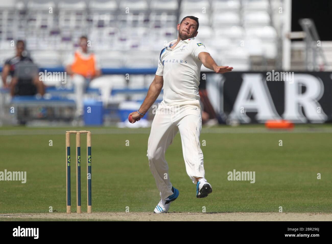 LEEDS, ENGLAND - Tim Bresnan of Yorkshire bowling during the LV County Championship match between Yorkshire and Durham at Headingley Cricket Ground, St Michaels Lane, Leeds on Wednesday 9th July 2014 (Credit: Mark Fletcher | MI News) Stock Photo