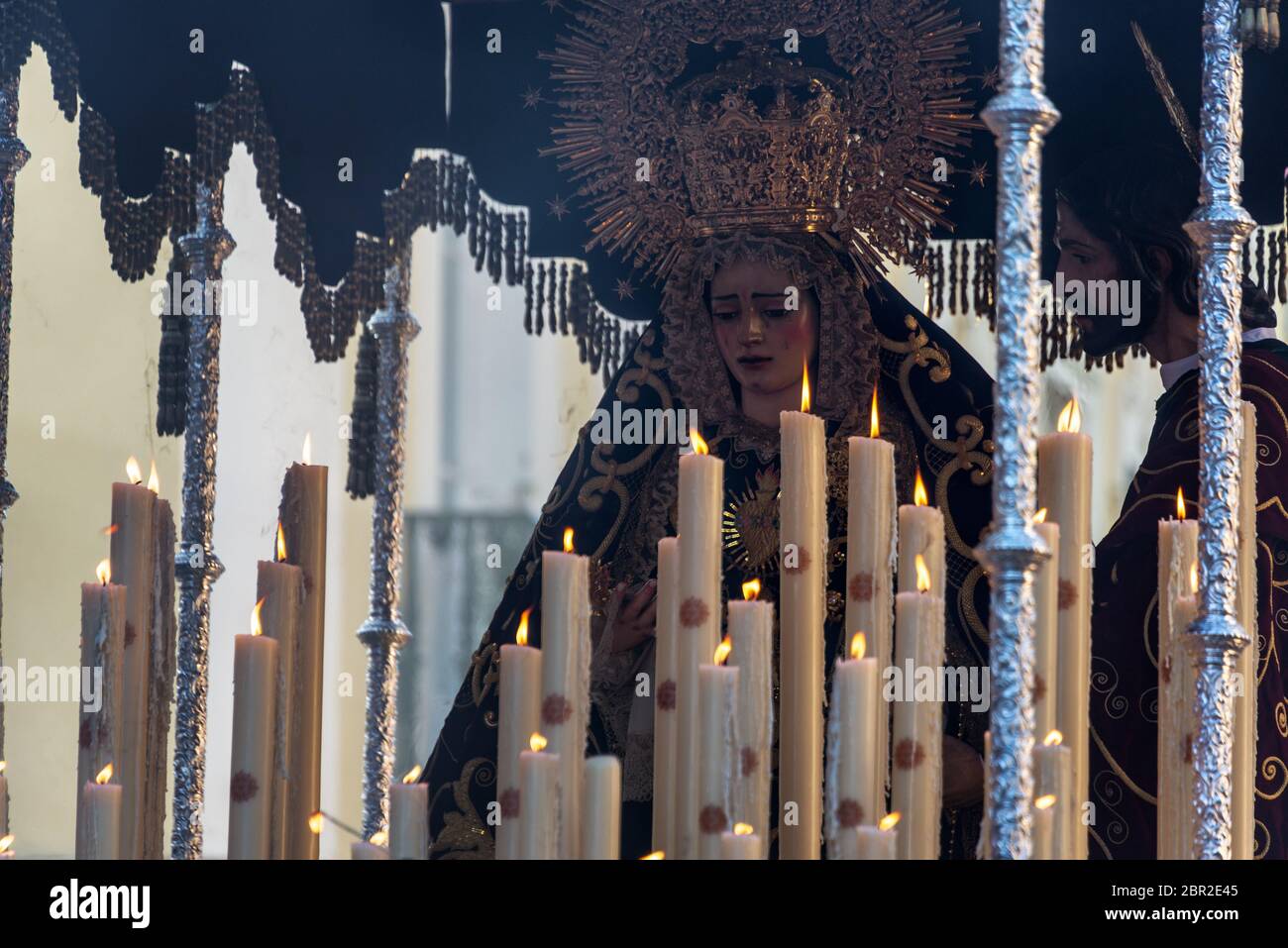 Float featuring Jesus and the Virgin Mary during Holy Week in Seville
