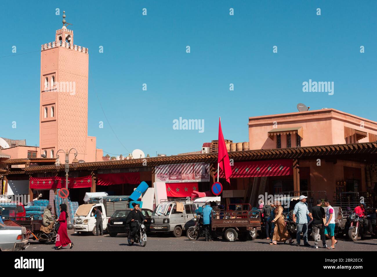 Marrakech street view hi-res stock photography and images - Alamy