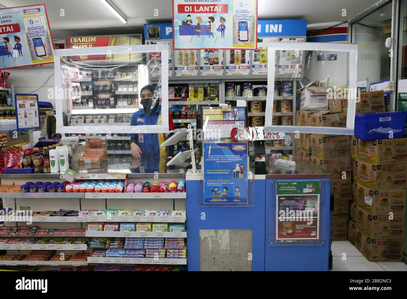 Indomaret High Resolution Stock Photography And Images Alamy