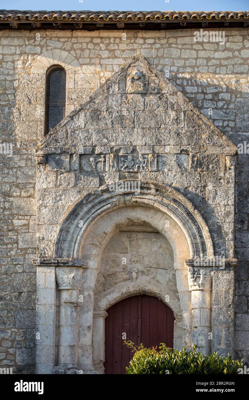 Old Church in  hamlet de Saint Georges de Montagne near Saint Emilion, Gironde, France Stock Photo