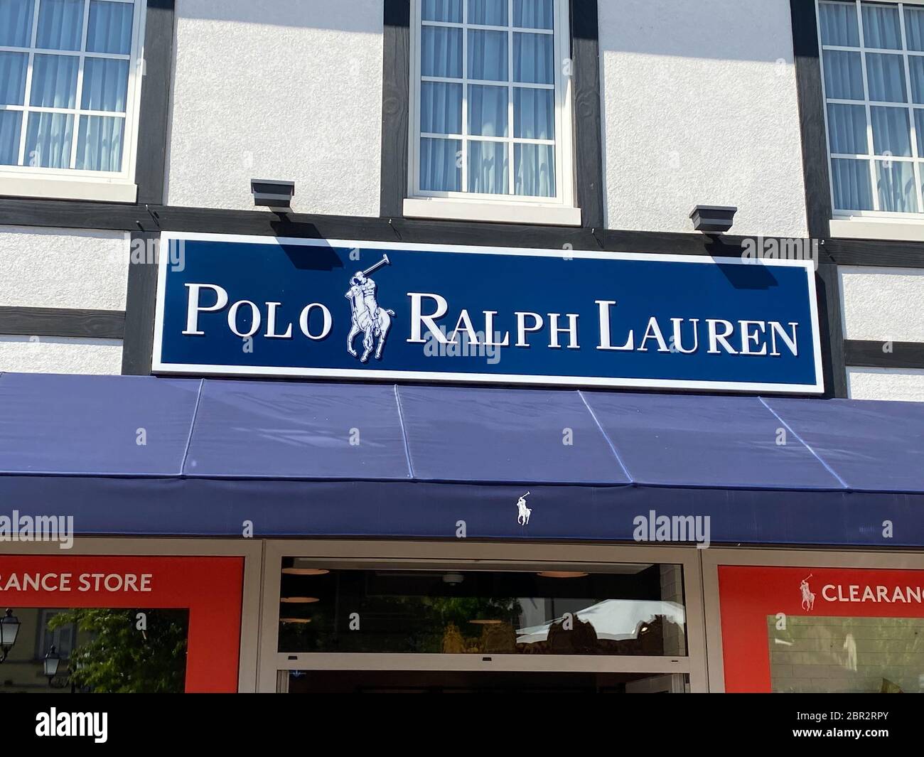 Roermond, Netherlands - May 19. 2020: View on facade with logo lettering of Ralph  Lauren Polo fashion company at shop entrance Stock Photo - Alamy