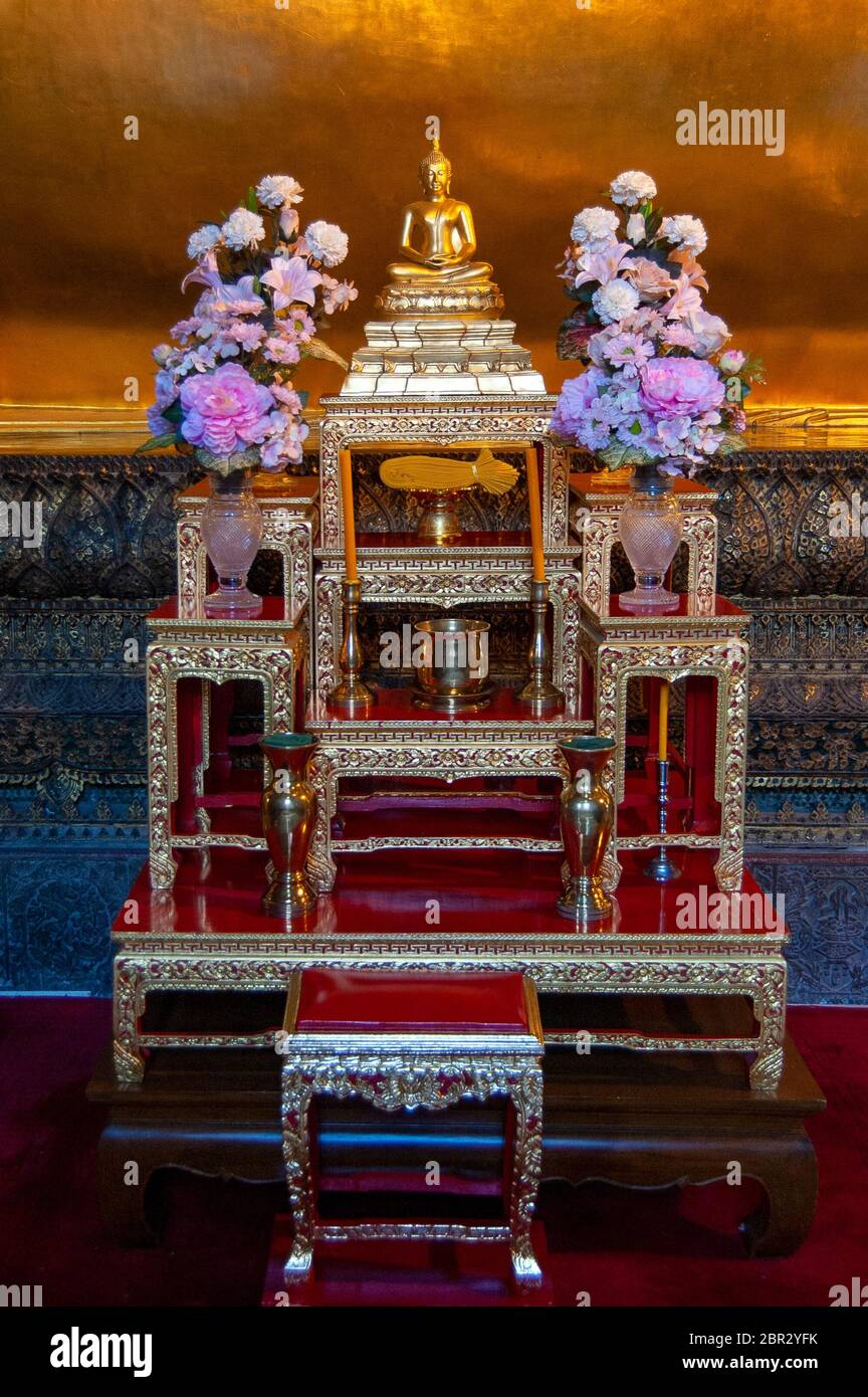 The Temple of the Reclining Buddha, in Bangkok. Stock Photo