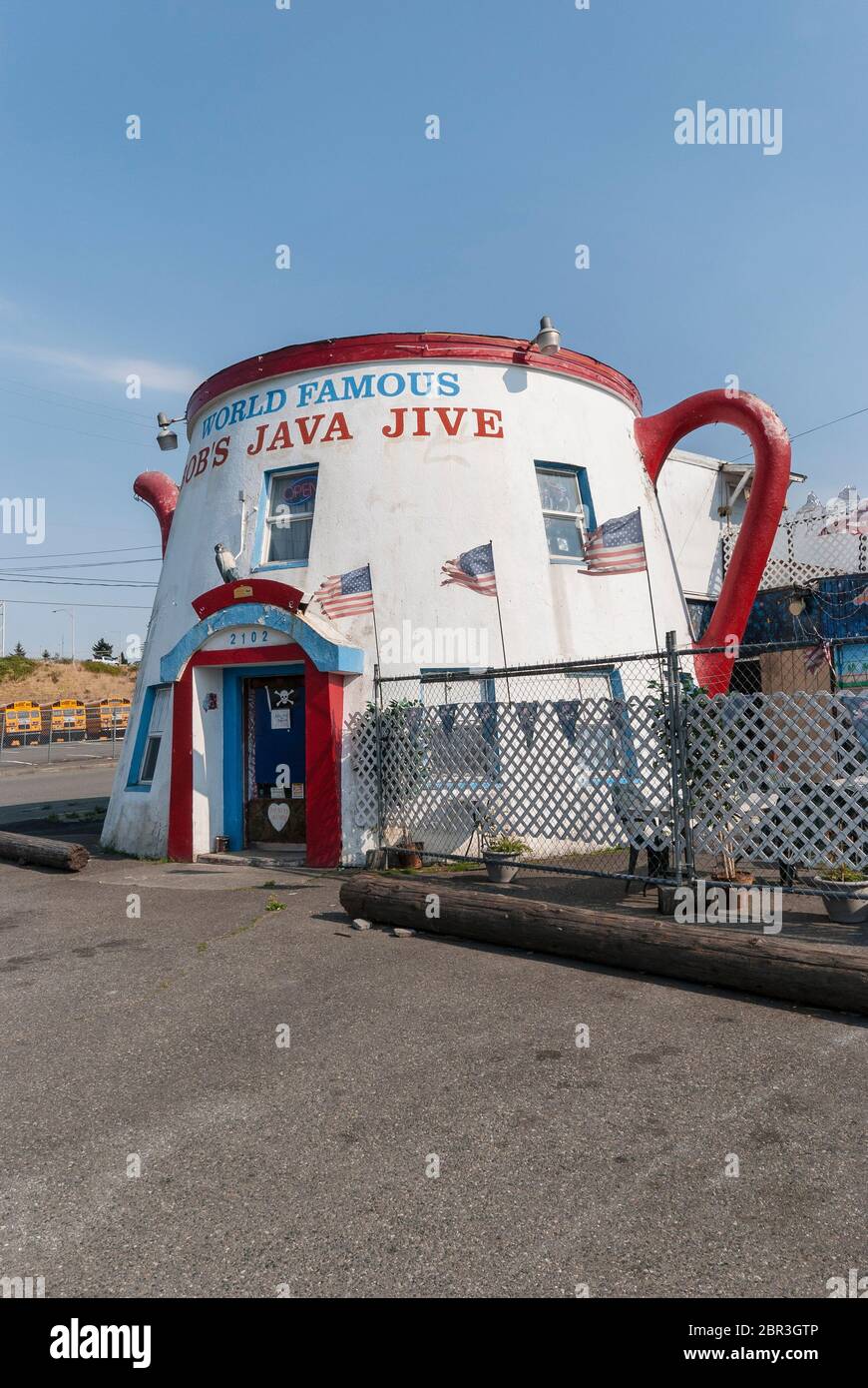 World Famous Bob's Java Jive coffee pot shaped restaurant at 2102 South  Tacoma Way, in Tacoma Washington Stock Photo - Alamy