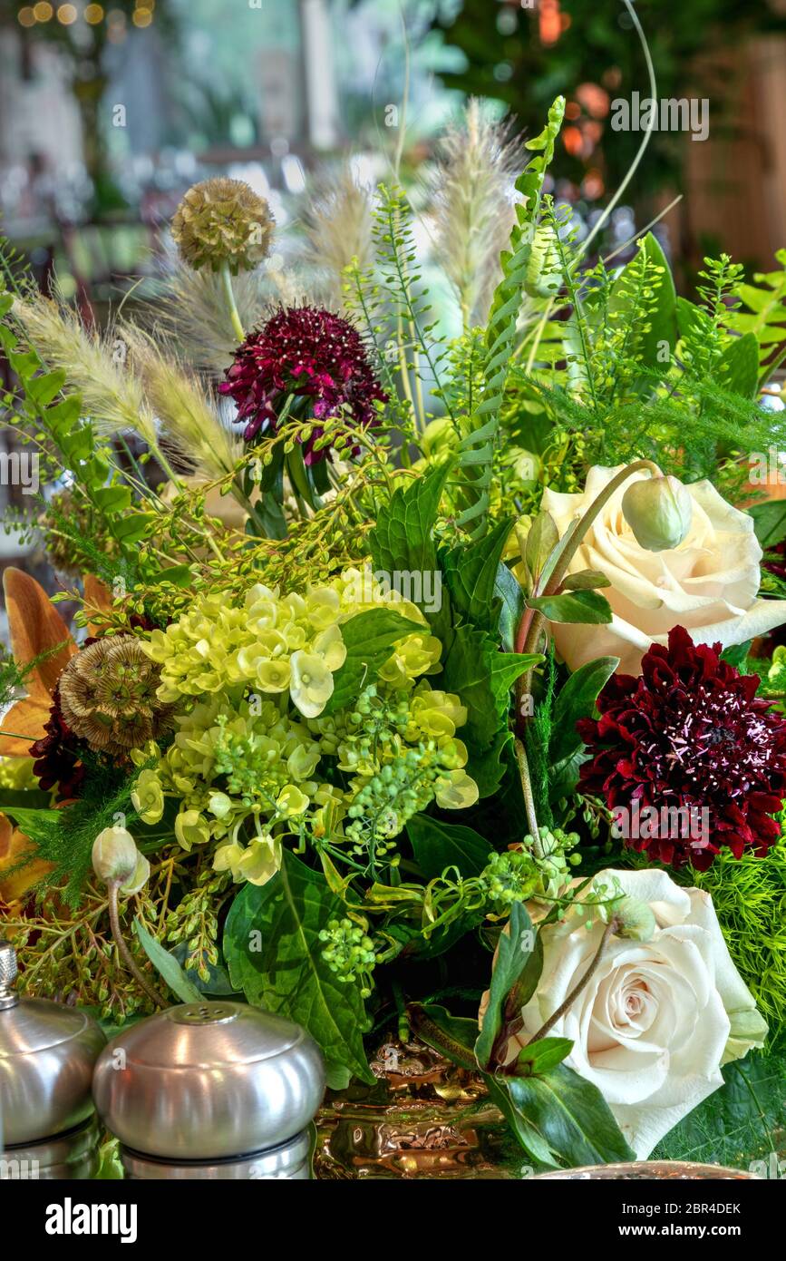 Summer Bouquet Including Dark Red Button Flowers White Roses And Green Hydrangea On A Dinner Table Stock Photo Alamy