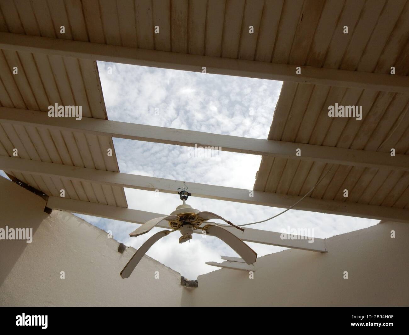 Roof blown off house hurricane hires stock photography and images Alamy
