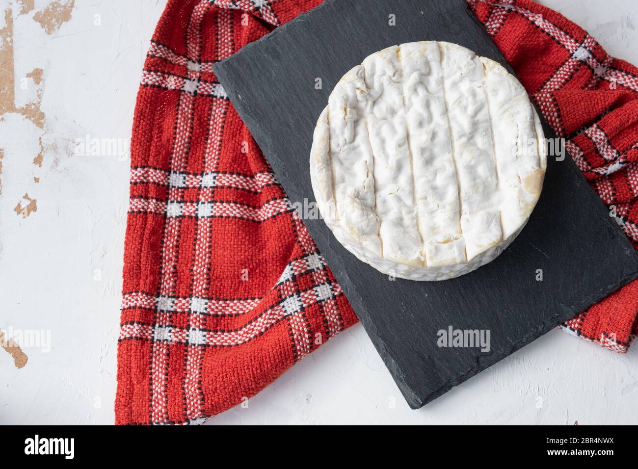 Camembert de normandie (camembert de normandy) is a cow´s milk cheese