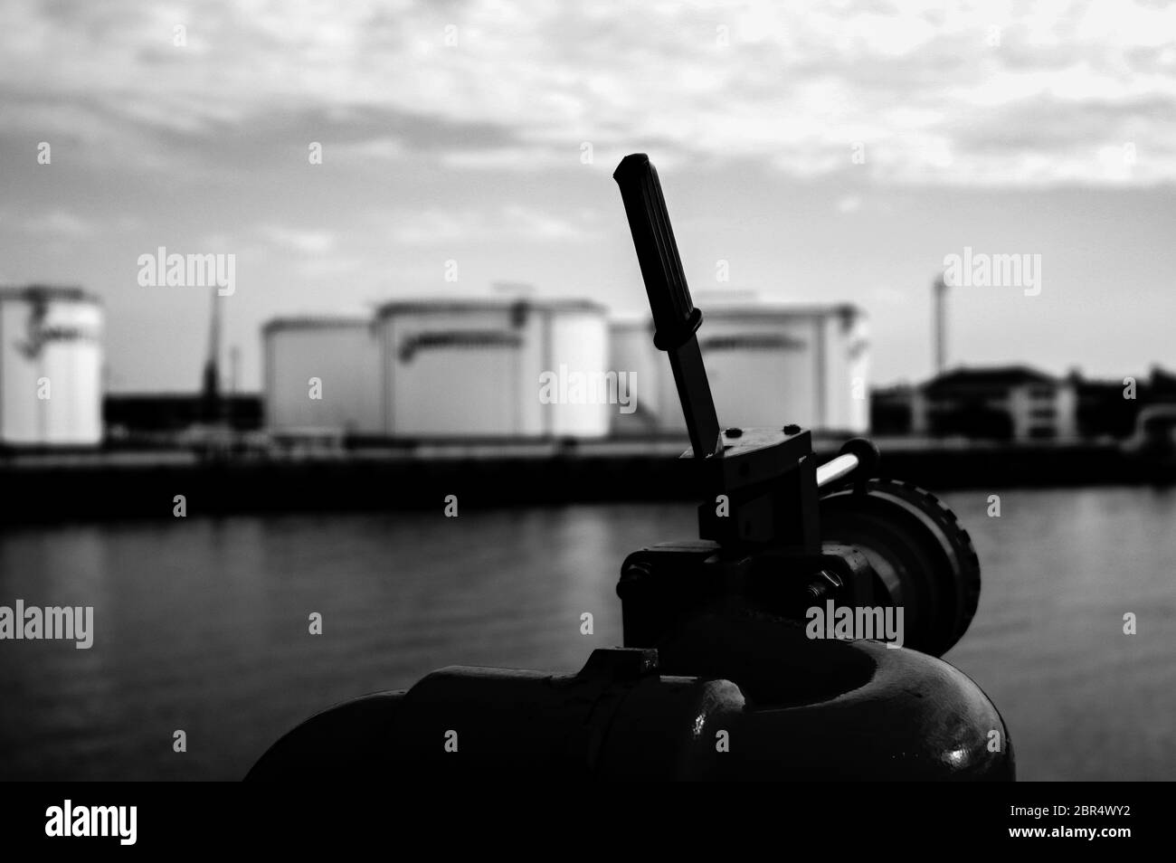 Oil pumps. Offshore Industry oil and gas production petroleum pipeline Stock Photo Alamy