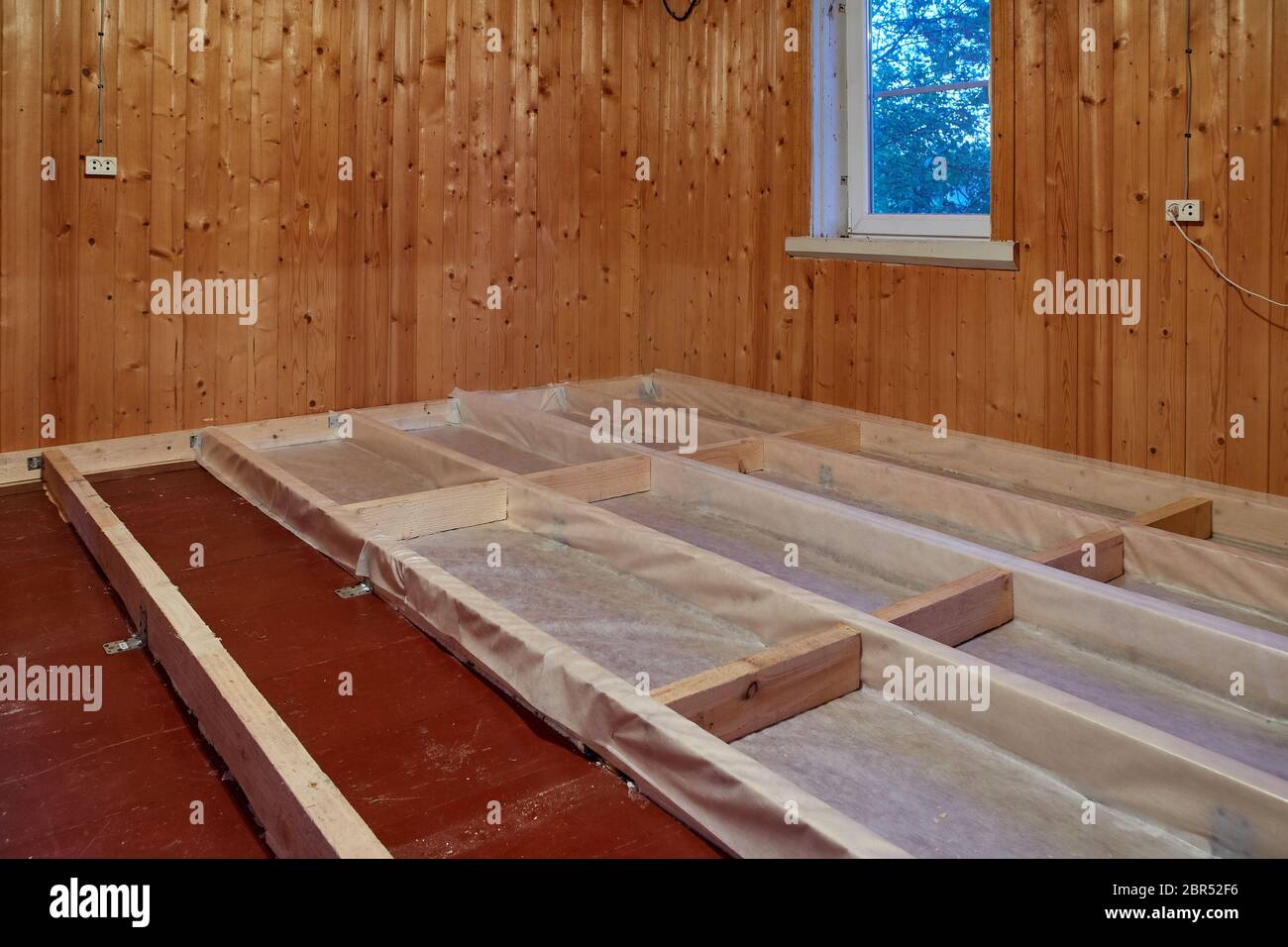 Cross beams hi-res stock photography and images - Alamy