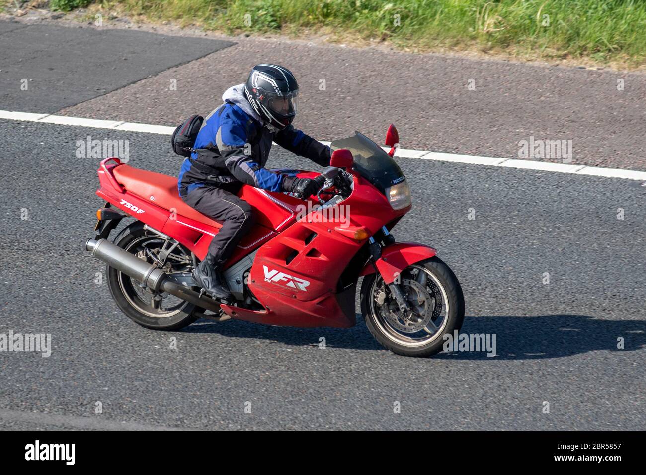 Honda vfr v4 vtec hi res stock photography and images Alamy