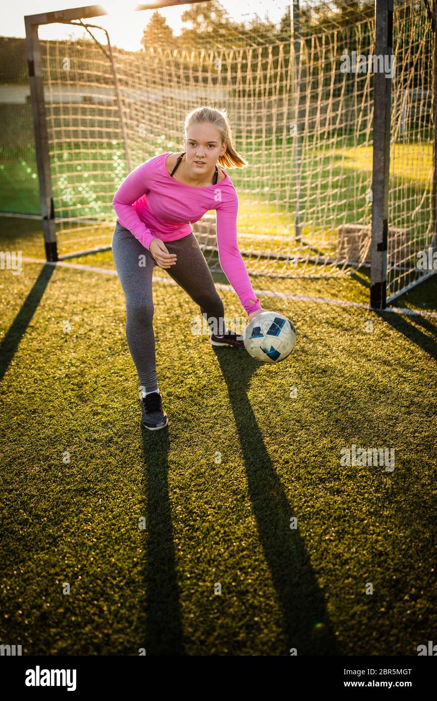 Goalkeeper girl editorial image. Image of people, women - 39234020