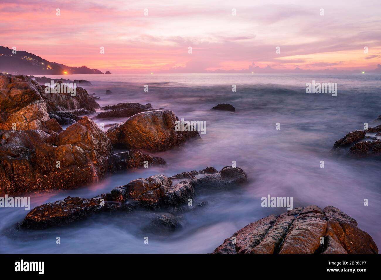 Sea sunset or sunrise with colorful of cloud sky and sunlight in ...
