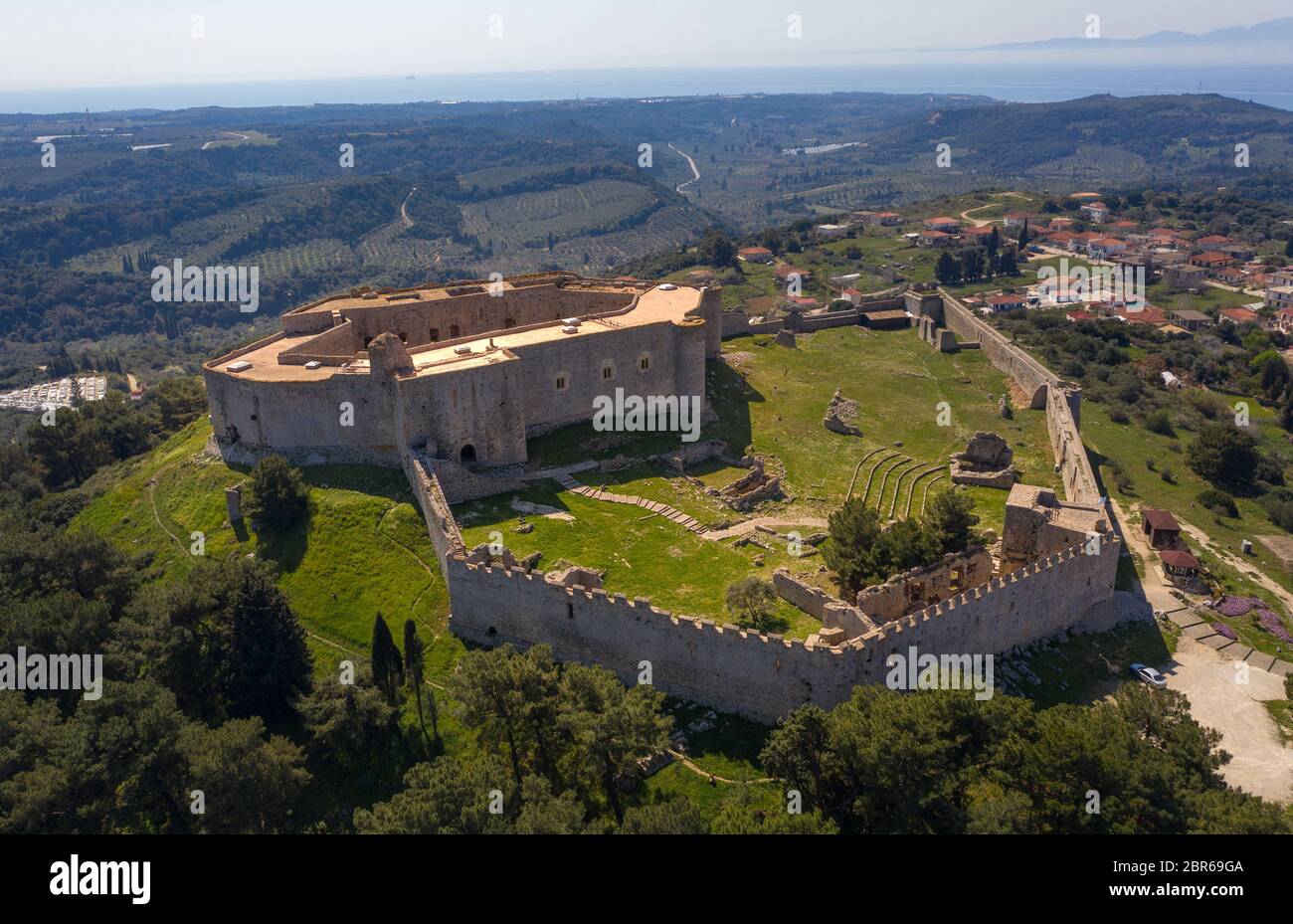 Village Kastro, Medieval Chlemoutsi ('Clermont') castle in Greece, Peloponnese, Kyllini-Andravida Stock Photo