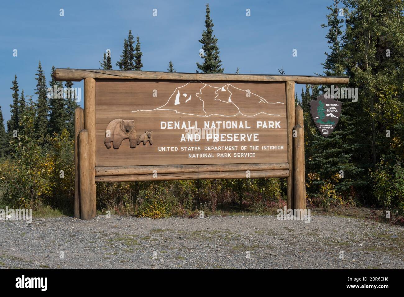 Denali National Park sign showing grizzly bear and cub, Alaska, USA Stock Photo