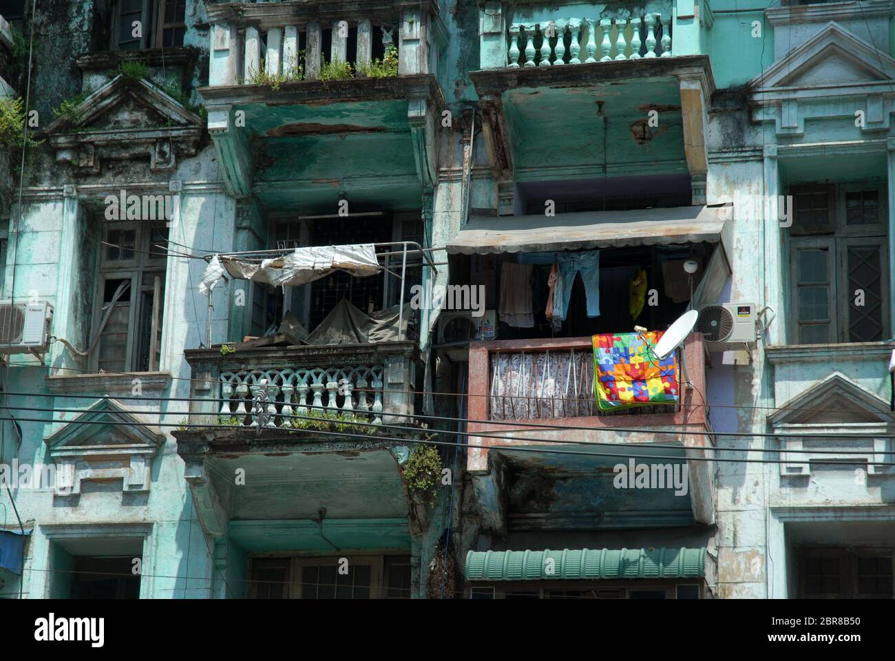 High density over population hi-res stock photography and images - Alamy